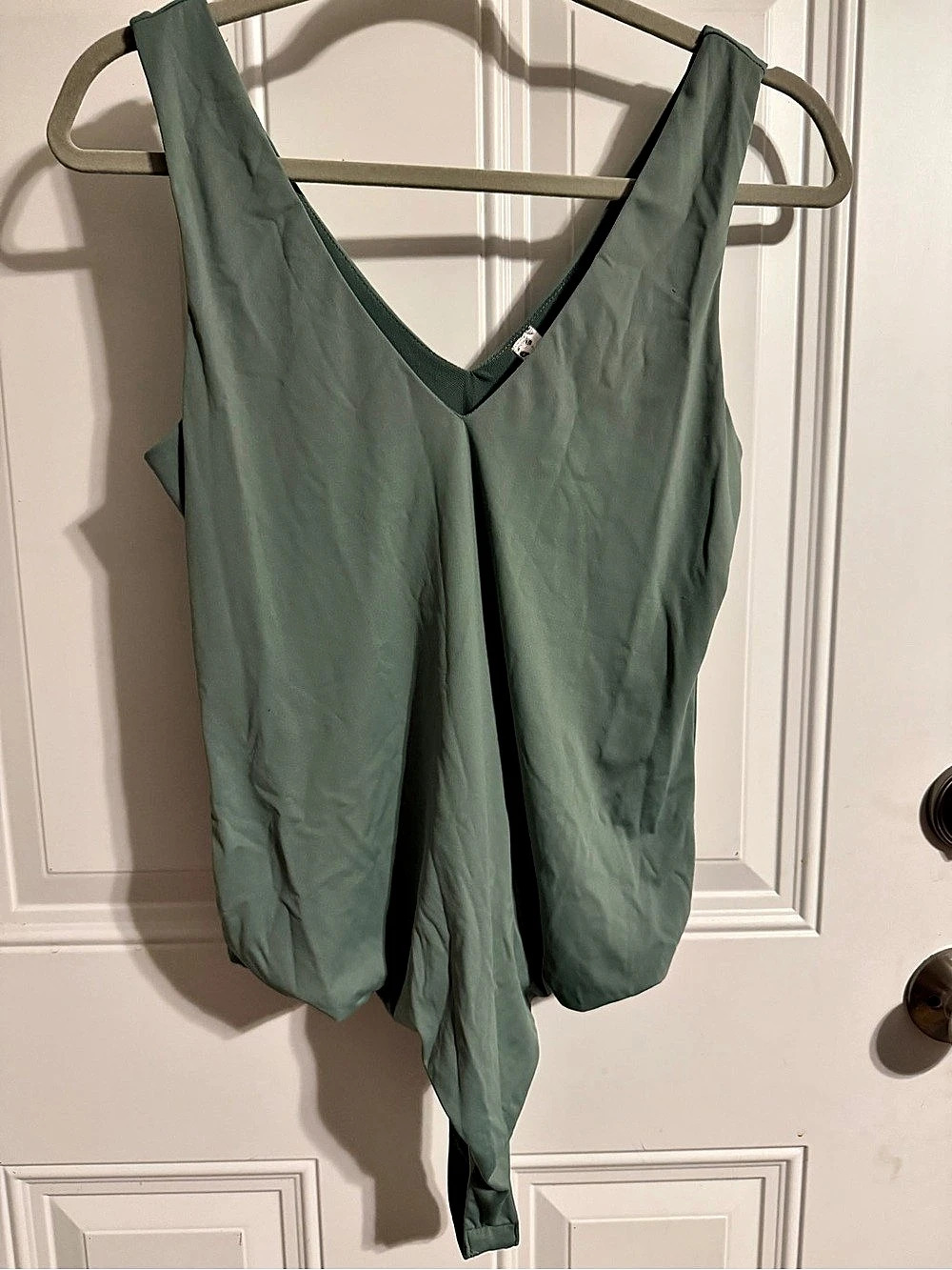 Wishlist Brooklyn Ribbed V-Neck Bodysuit Green Medium